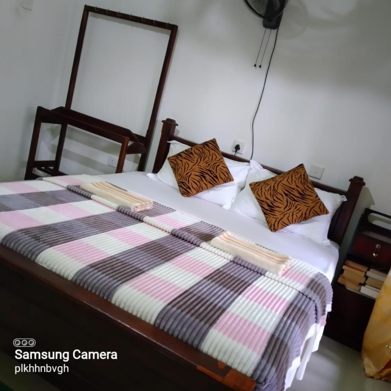 Bed and Breakfast Pasan Guest Ella Zewnętrze zdjęcie
