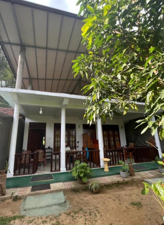 Bed and Breakfast Pasan Guest Ella Zewnętrze zdjęcie