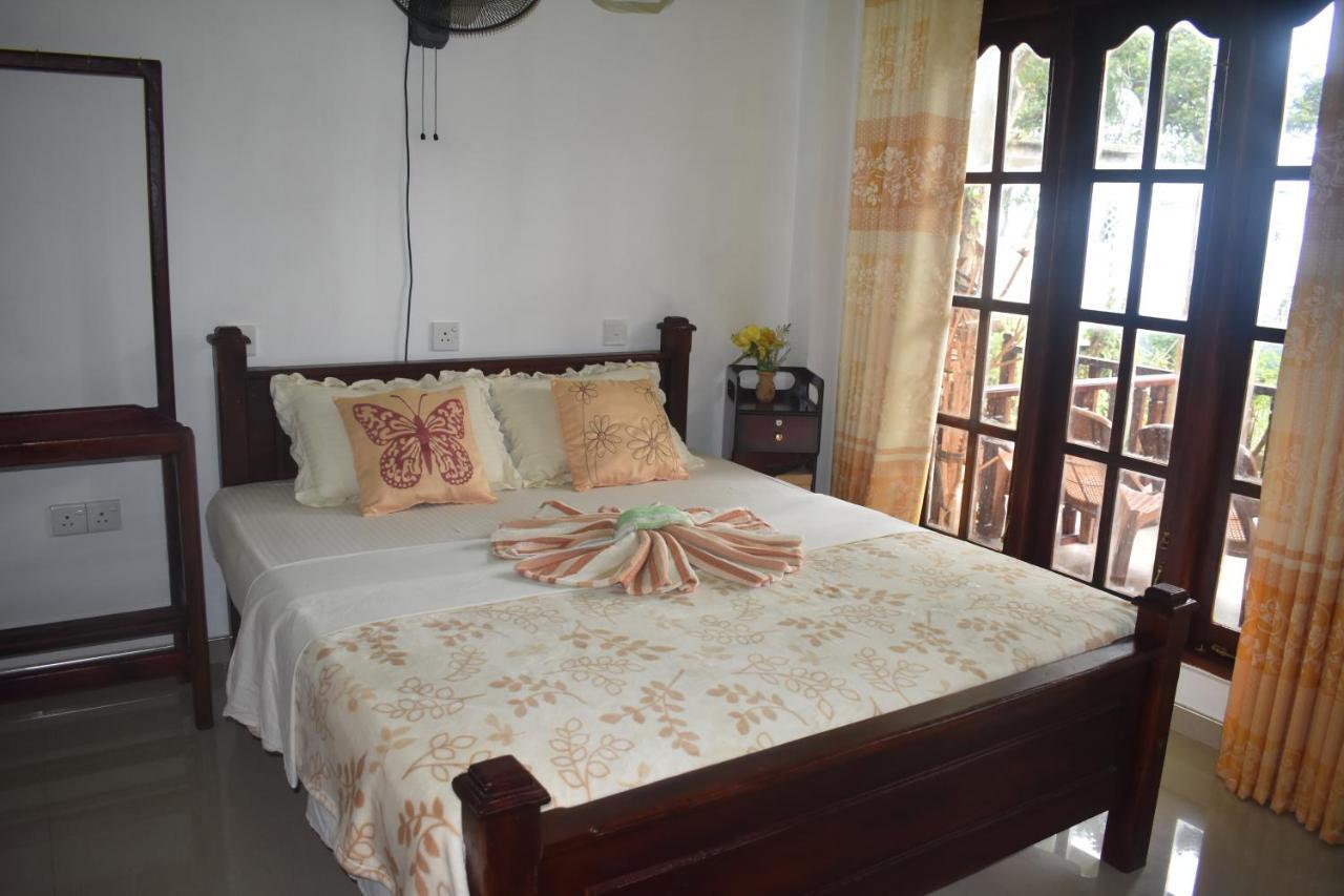 Bed and Breakfast Pasan Guest Ella Zewnętrze zdjęcie